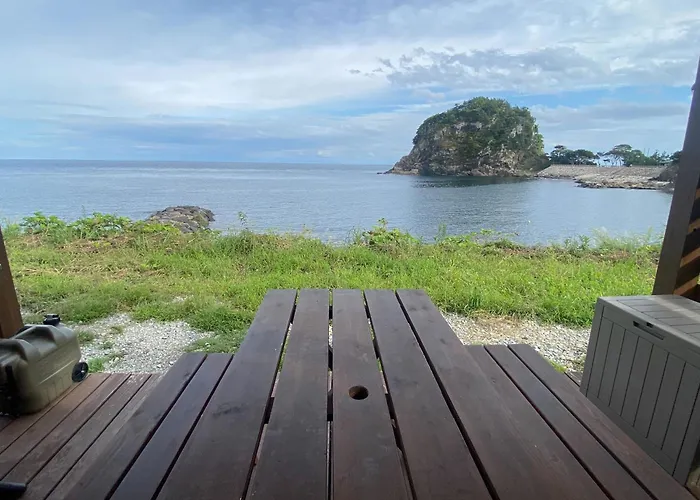 Retreat佐渡風島 グランピング- Self Check-In Only